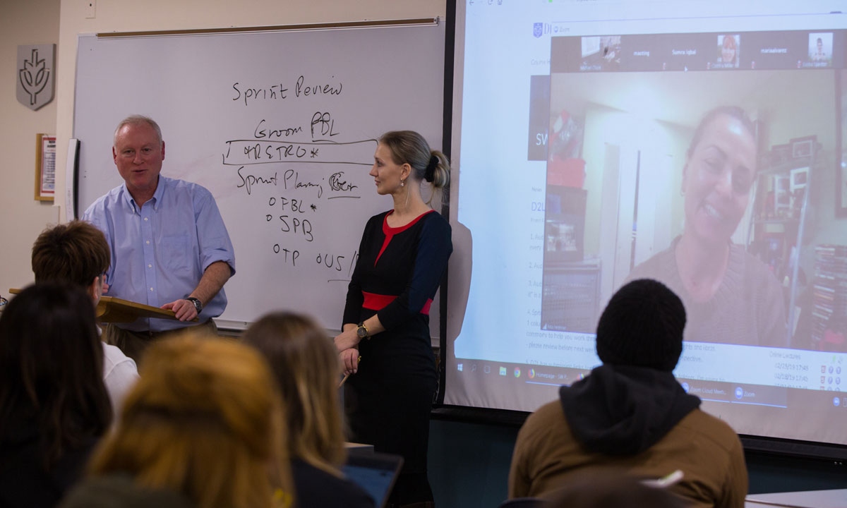 students in lecture class